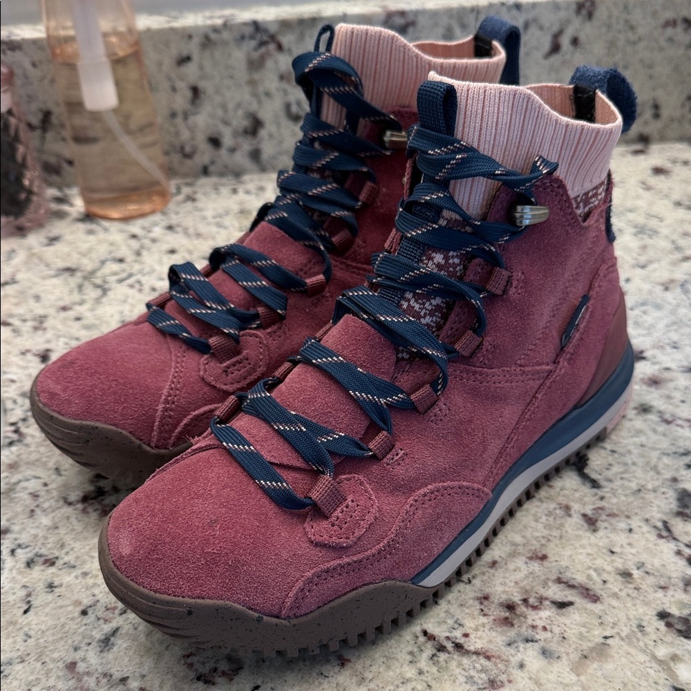 Stylish Women's Pink and Navy the north face boots